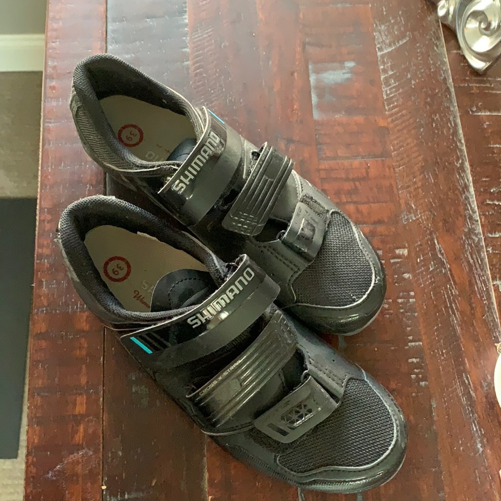 Cycling shoes